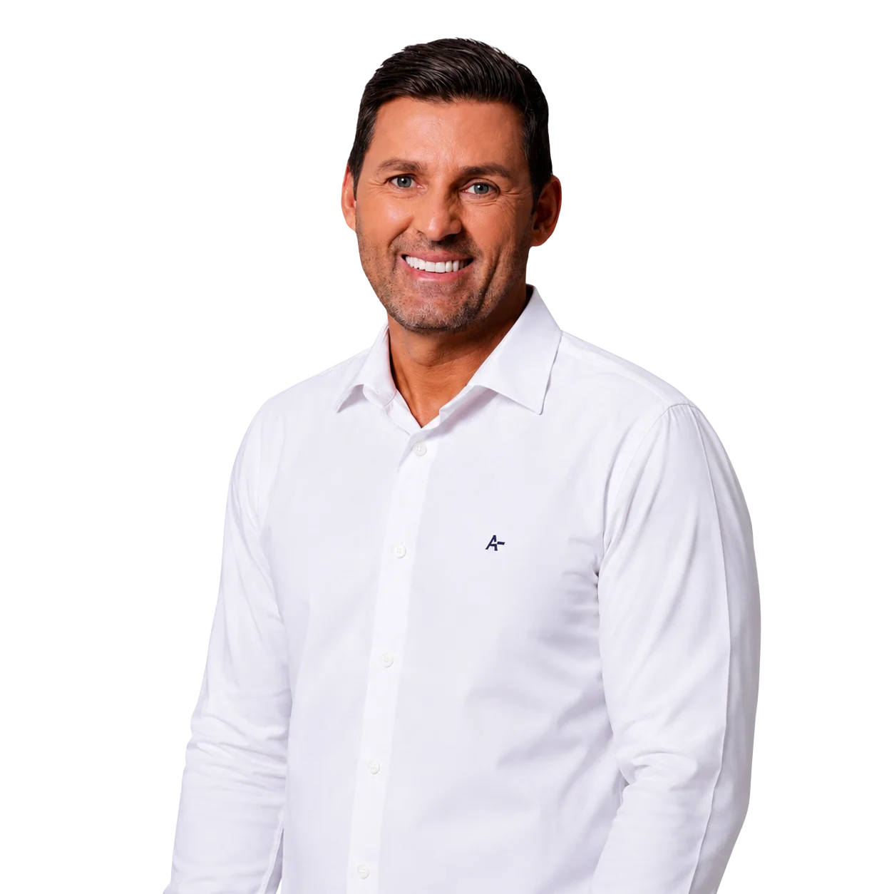 Sargento Novandir sorrindo, vestindo camisa branca
